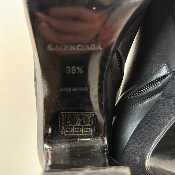 Balenciaga Black Leather Heel Boots - Picture 7 of 11